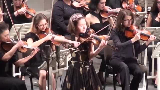 ویولن از انا ساوكینا - Tchaikovsky Op.26