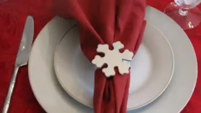 انواع حلقه های دستمال سفره برای میز کریسمس