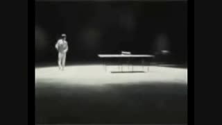 وقتی بروسلی پینگ پنگ بازی می کنه.
