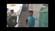 باداشت کودک 5ساله فلسطینی به دست نظامیان صهیونیست