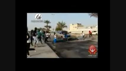 زیرگرفتن یک معترض در بحرین