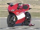 Ducati Desmosedici یک موتور زیبا و گران