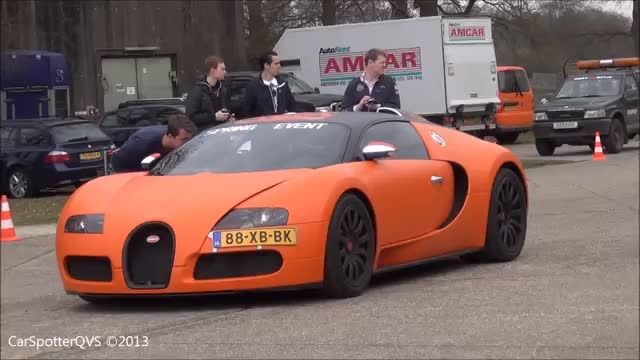 Queensday NL Bugatti Veyron 16.4 VS Lamborghini ..