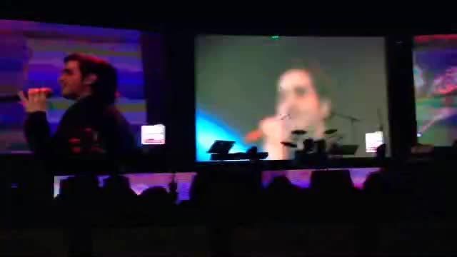 تیزر اجرای محسن یگانه عزیز در کنسرت تهران