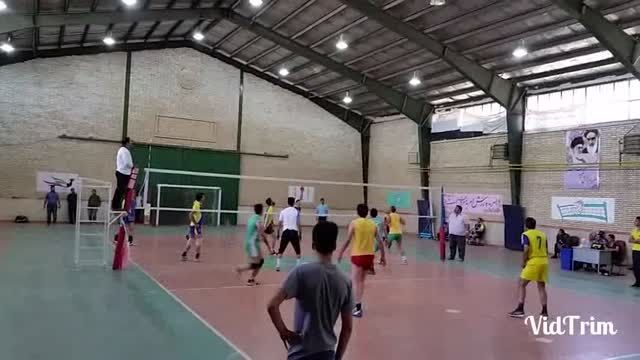 بازی والیبال میناوند-فشندک