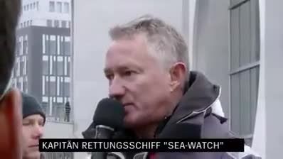 نمایندگان پارلمان آلمان ، سوار بر قایق پناهجو ها