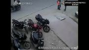 دزدیدن موتورسیکلت در کمترین زمان!!