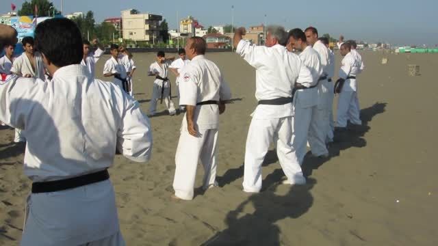 کمپ تابستانی کیوکوشین کاراته تزوکا ایران 94 هانشی آذوغ
