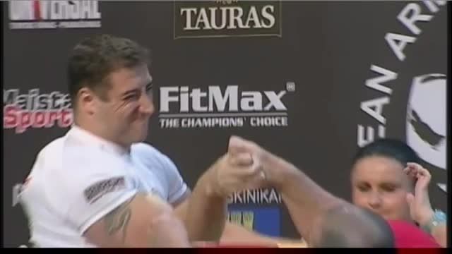 فیلم مسابقه مچ اندازی arm wrestling