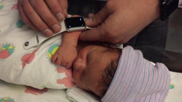 ثبت و ارسال صدای ضربان قلب کودک با اپل واچ