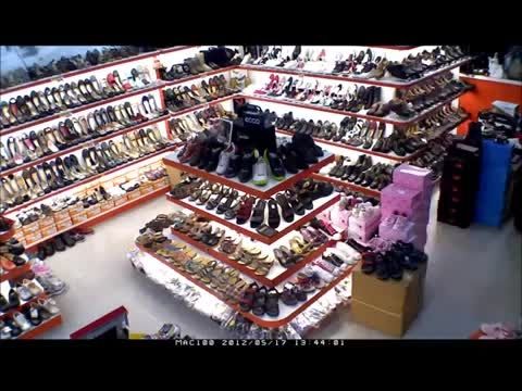 بررسی دوربین برینو MAC100 در فروشگاه