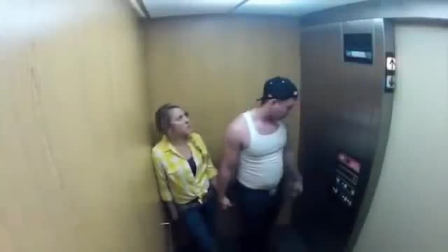 جن در آسانسور(دوربین مخفی)