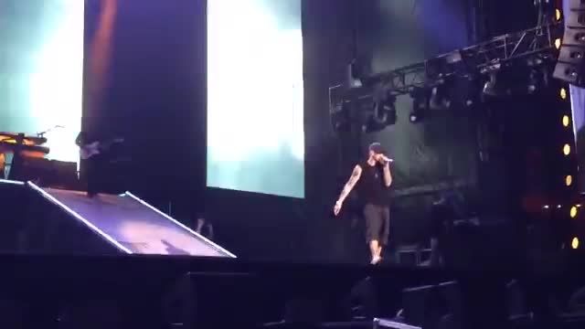 Eminem - Lose Yourself (concert)