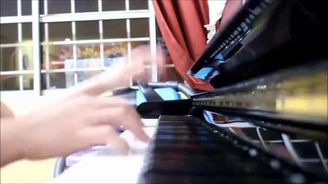 پیانوزدن BTS