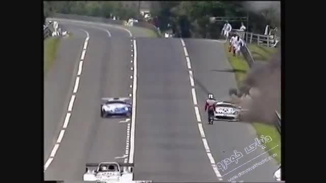 آتش سوزی پورشه 911 GT در مسابقه