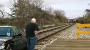 له شده ماشین توسط قطار