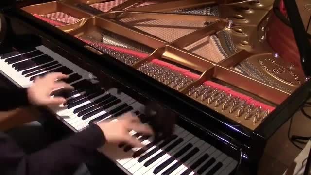 اپنینگ توکیو غول با پیانو Unravel