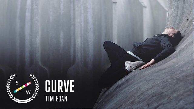 فیلم کوتاه ترسناک منحنی Curve