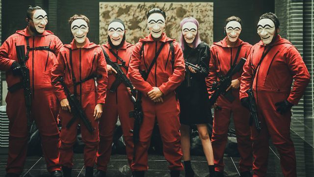 دانلود سریال سرقت پول - کره - منطقه اقتصادی مشترک فصل 1 قسمت 3 - Money Heist - Korea - Joint Economic Area S01 E03