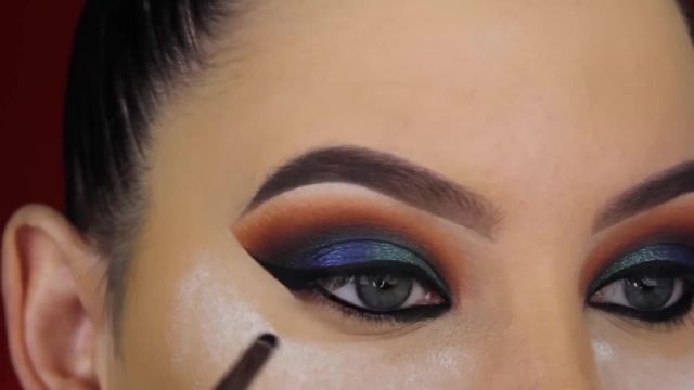 فیلم آموزش آرایش صورت - رکیب رنگهای سایه چشم بارنگ سبز آبی ونارنجی