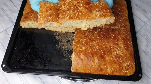 دستور پخت نان صبحانه اسفنجی با روش آسان 