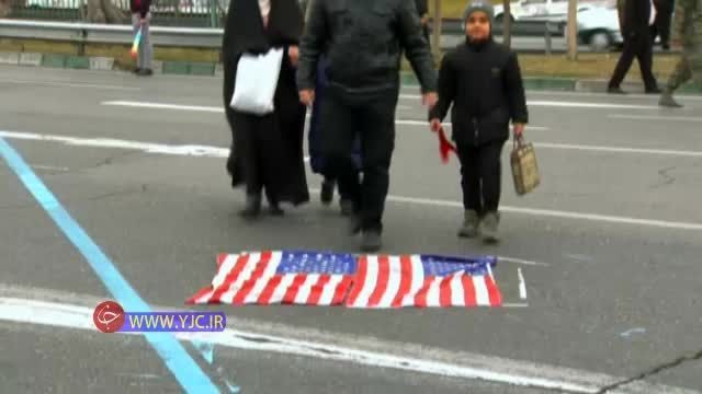 ینی فهمو شعور یه دختر 5 ساله از اون دانشجویایی که از رو پرچم آمریکا رد نشدن بیشت