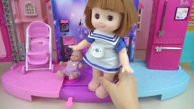 دانلود انیمیشن عروسک بازی کودکان این قسمت "اتاق زیبا کودک"