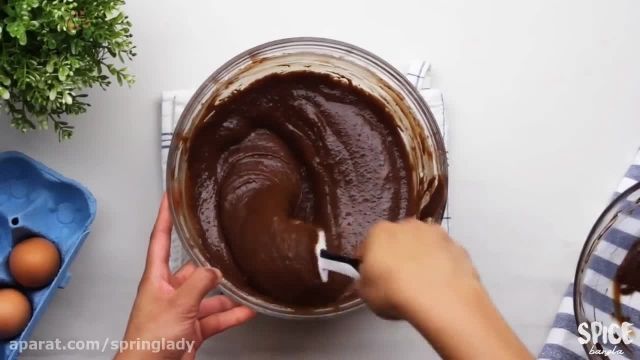 آموزش ساده دسر برونی شکلاتی با روش ساده