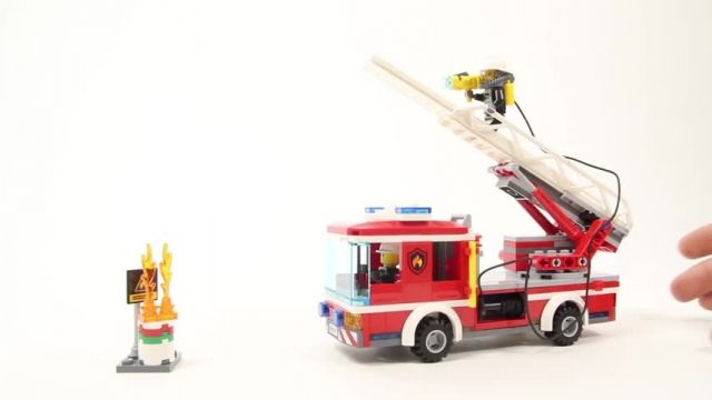 آموزش خلاقیت با لگو (Lego City 60107 Fire Ladder Truck)