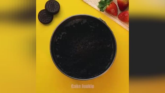 ترفندهای کاربردی آشپزی - طرز تهیه کیک شکلاتی در چند دقیقه
