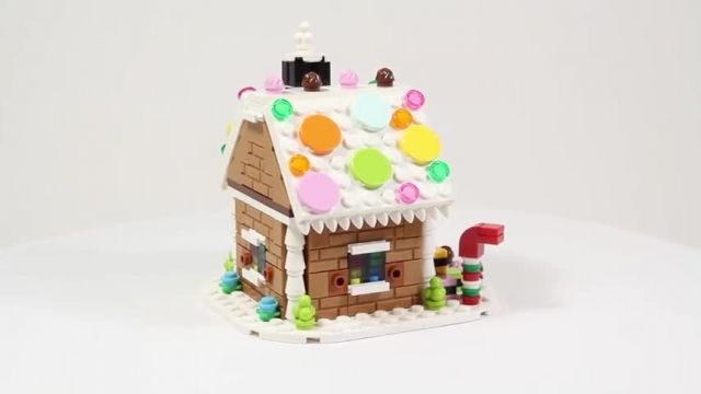 آموزش خلاقیت با لگو (Lego Seasonal 40139 Gingerbread House)