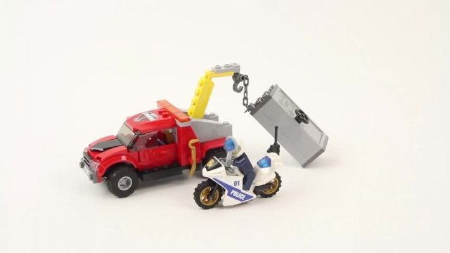 آموزش اسباب بازی های لگو (Lego City 60137 Tow Truck Trouble)