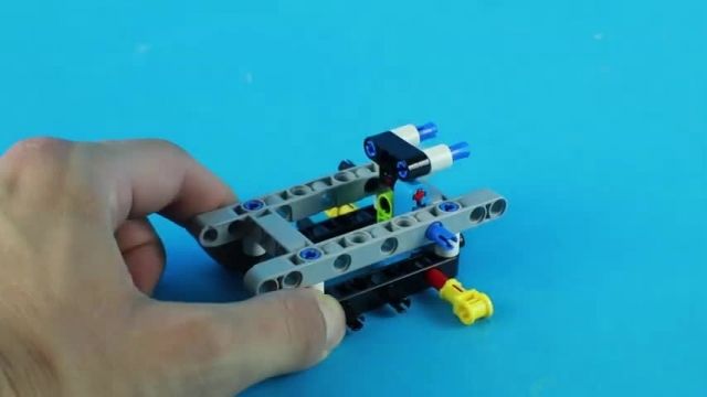 آموزش لگو اسباب بازی (LEGO TECHNIC 42099 4x4 X-Treme Off-Roader)