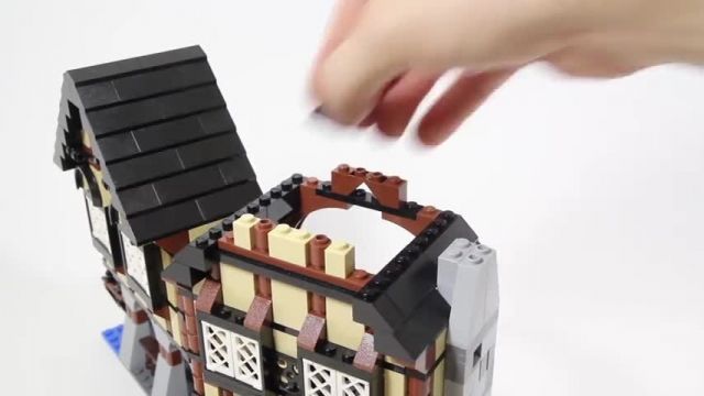 آموزش خلاقیت با لگو (Lego Castle 10193 Medieval Market Village)