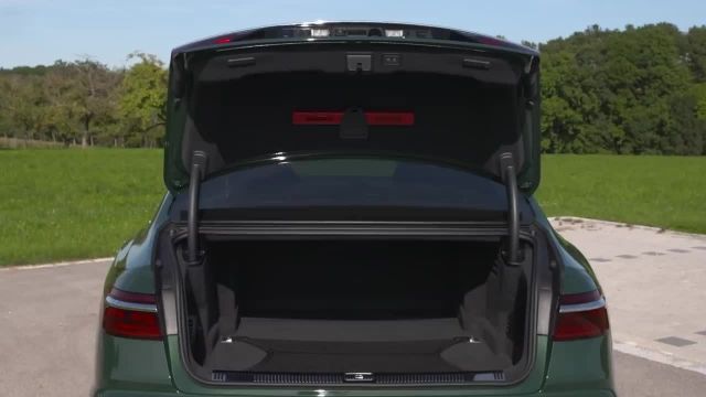 معرفی خودرو سدان لوکس هیبریدی ائودی a8l 60 tfsi e 2020