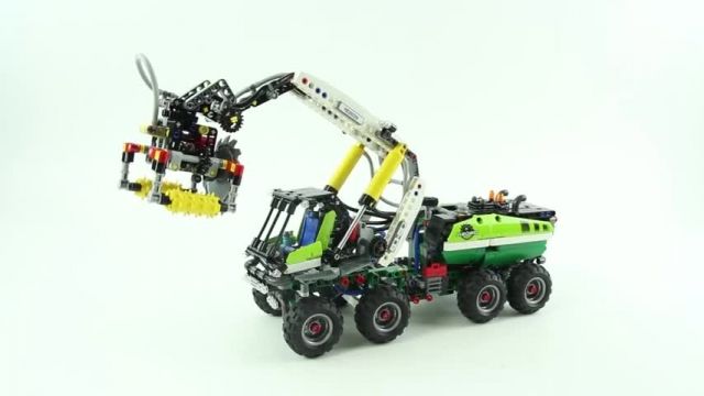 آموزش لگو اسباب بازی (Lego Technic 42080 Forest Harvester)