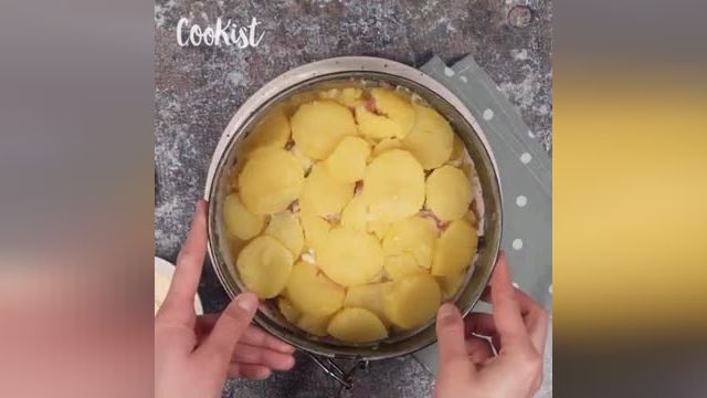 ترفندهای کاربردی آشپزی - طرز تهیه کیک سیب زمینی در تابه با ژامبون و موزارلا