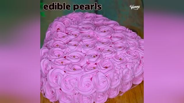 طرز تهیه کیک خامه ای قلب شکل از کیک گرد