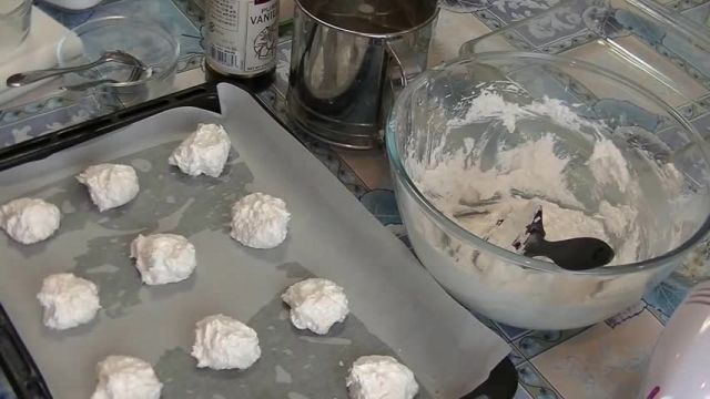 طرز درست کردن - شیرینی نارگیلی به روش آسان