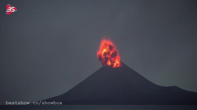 ویدیوی وحشتناک اما دیدنی از فوران آتشفشان کراکاتوآی اندونزی