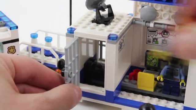 آموزش اسباب بازی های لگو (Lego City 60139 Mobile Command Center)