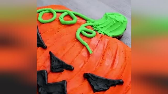 آموزش ترفندهای کاربردی - 9 ایده جدید برای طرز تهیه کاپ کیک های هالووین 2019