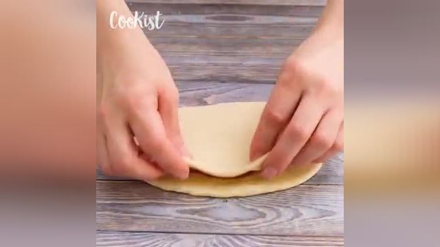 ترفندهای کاربردی آشپزی - طرز تهیه پیتزا کالزونه خوشمزه در خانه