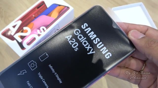 جعبه گشایی و بررسی گوشی موبایل سامسونگ مدل Galaxy A20s