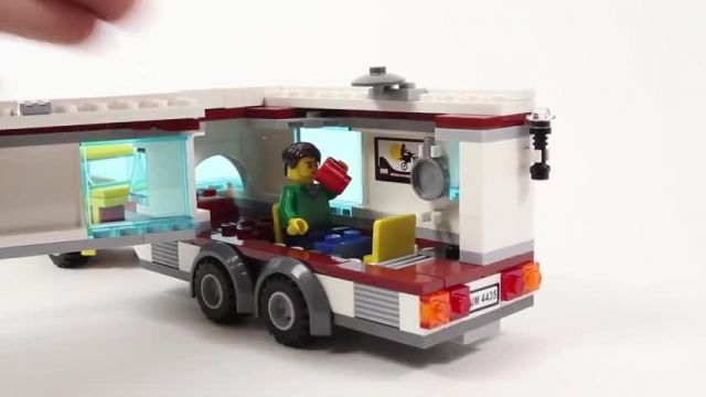 آموزش اسباب بازی ساختنی لگو (Lego City 4435 Car and Caravan)
