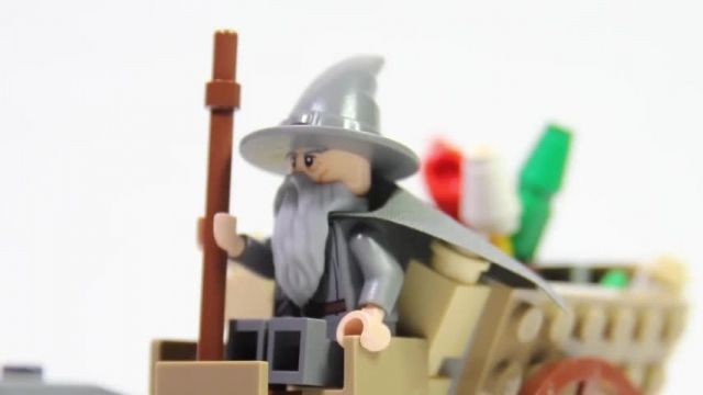 آموزش لگو اسباب بازی (Lego The Lord of the Rings Gandalf Arrives)