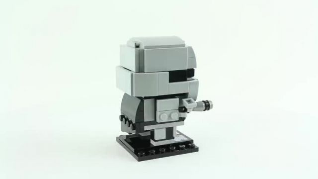 آموزش ساخت و ساز با لگو (Lego BrickHeadz 41486 Captain Phasma)