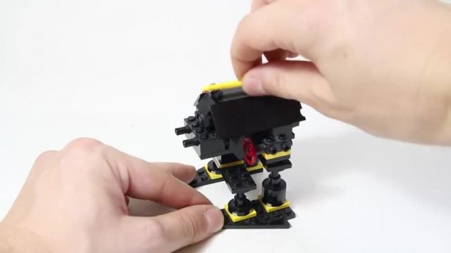 آموزش خلاقیت با لگو (Lego - Back To History - 6876 Alienator)