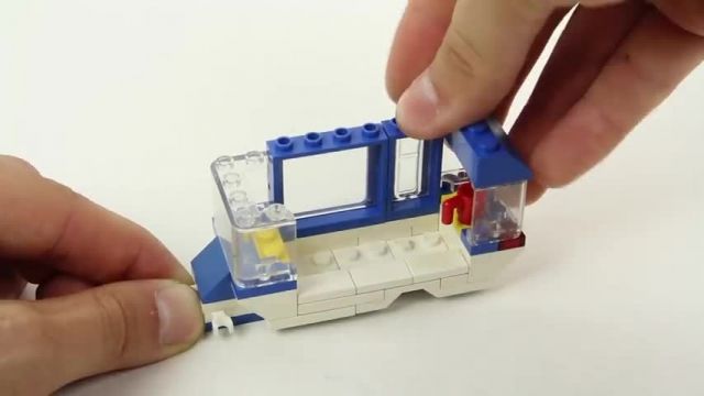 آموزش اسباب بازی های ساختنی لگو (Lego - Back To History - 6694 Car with Camper)