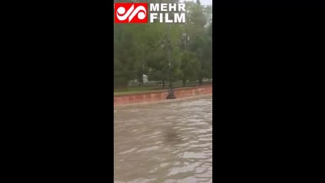 میدان تاریخی کرمان غرق شد 
